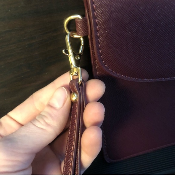 NWOT Purple Wallet Clutch Purse Wristlet - Picture 3 of 7